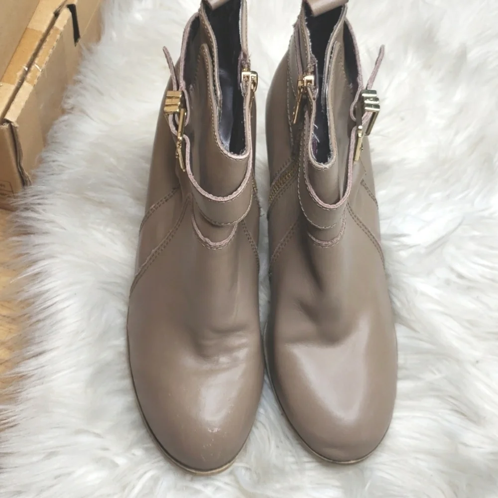 Report Osprey Taupe Belted High Heel Ankle Boots 9